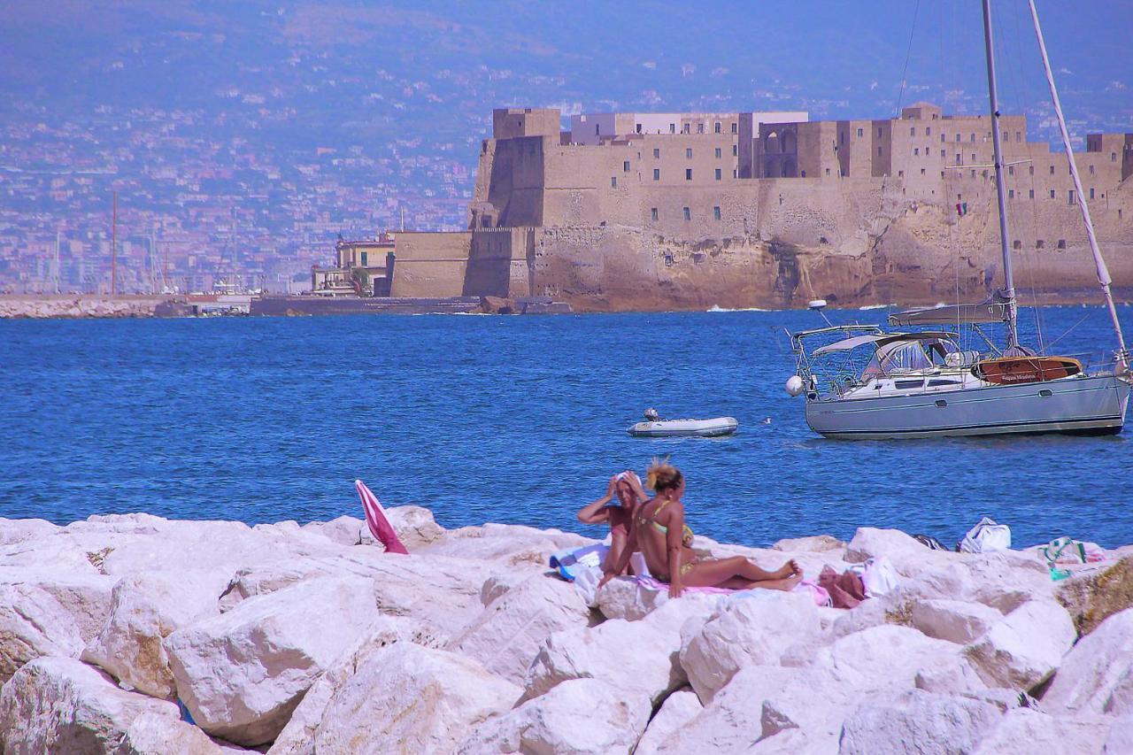 Appartamento Grande & Caratteristico Dietro La Cattedrale Napoli